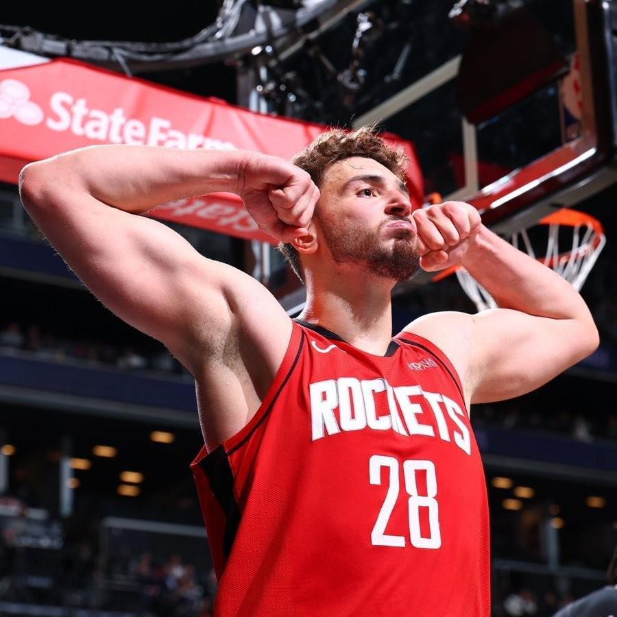 乌度卡：今晚的活力和能量是近期最好的一场，申京是获胜关键