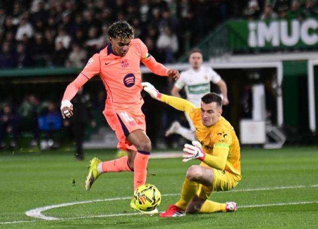 亚博体育-巴萨30射6预进仅进3球，这真是快乐足球